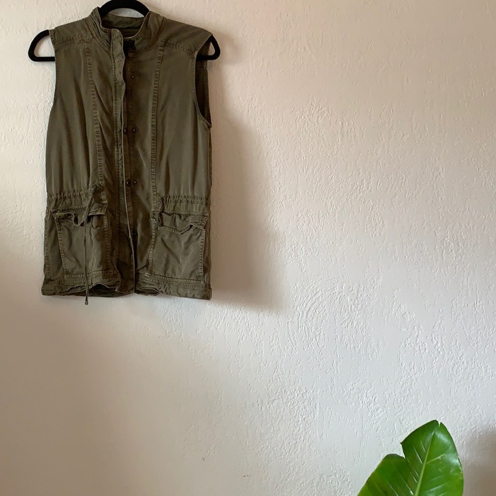 Utility style army vest